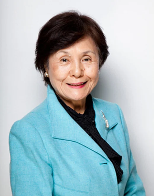 郷 通子